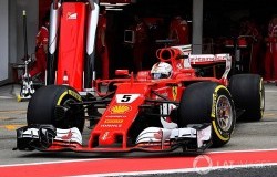 >Bos Force India: Ferrari Mencoba Bunuh Diri