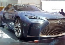 Lexus Pamerkan Dua Mobil Konsep