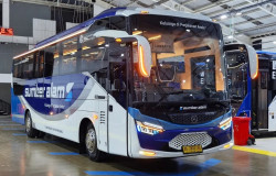 >Bus AKAP Terbaru PO Sumber Alam Ramah Disabilitas, Pakai Bodi Legacy SR3 Neo FE