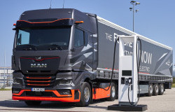 >7 Truk Listrik dengan Jarak Tempuh Lebih Dari 300 Km