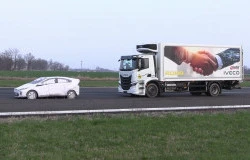 >Cuma Raih 2 Bintang Euro NCAP, Iveco S-Way 4×2 Jadi Truk Paling Berbahaya di Perkotaan?