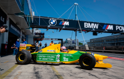 >Mobil F1 Benetton B192 Michael Schumacher Dilelang, Harganya Rp166 Miliaran