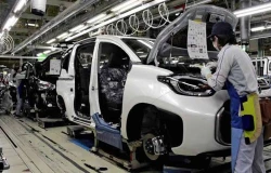 >Pulih dari Gempa, Produksi Toyota di Jepang Kini Terganggu Topan