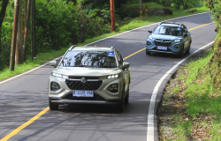 >Suzuki Fronx Cocok Bagi yang Butuh Mobil Irit dan Gesit, Tetap Efisien Tanpa Korbankan Performa