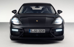 >Porsche Hentikan Penjualan dan Tarik Panamera karena Masalah Suspensi